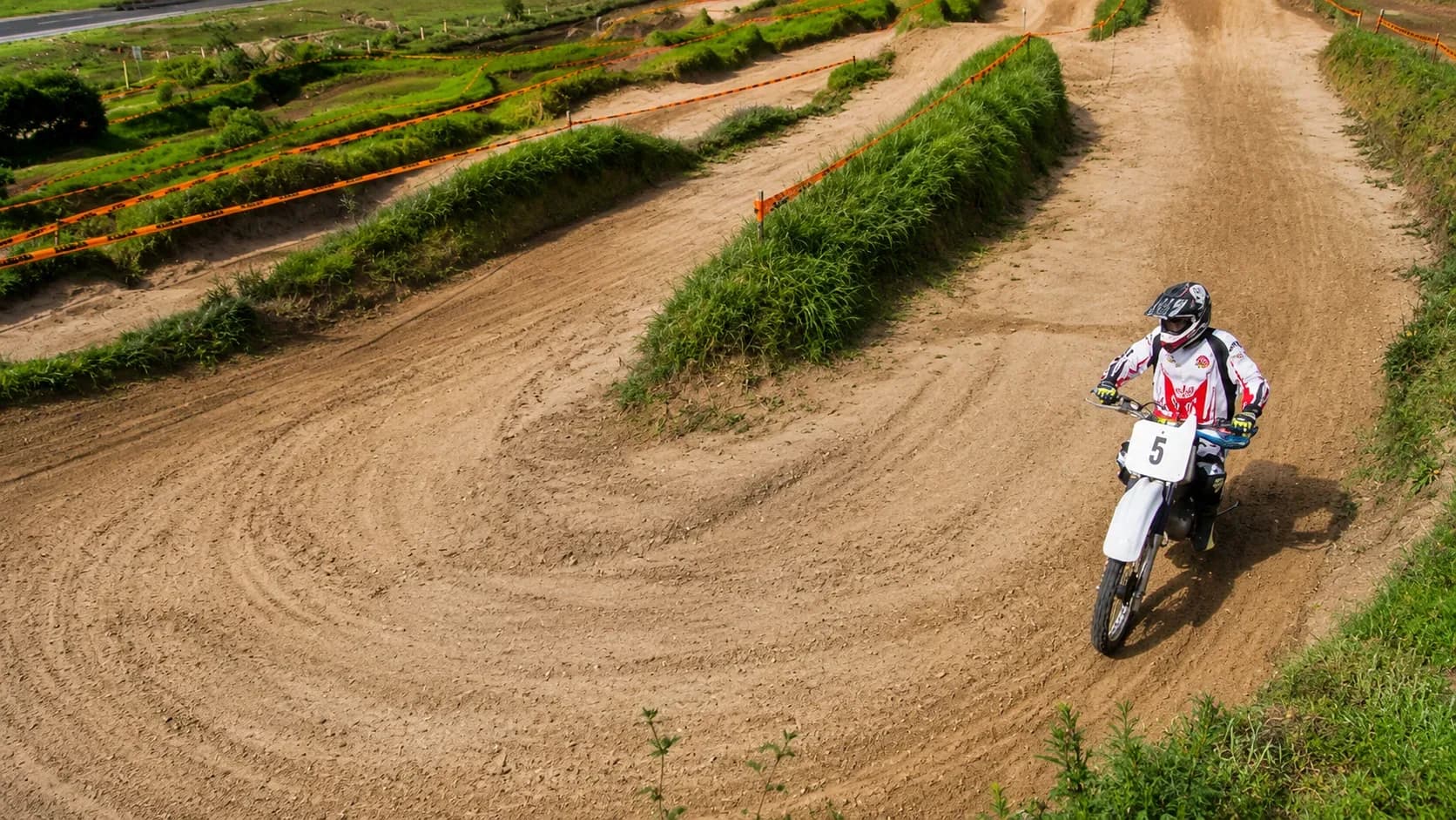 Tarde de motocross en pista
